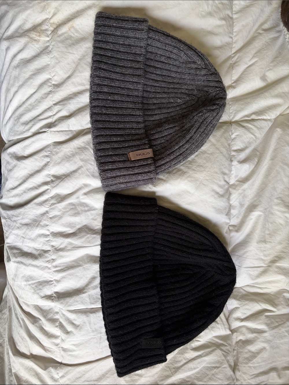 Ribbed Knit and Fleece Beanie - Black and Gray